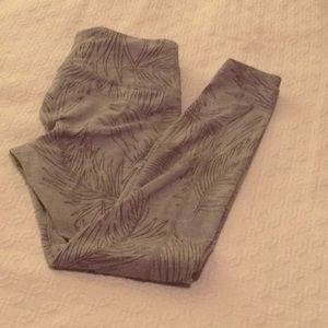 Athleta- Gray Leggings with Leaf Design